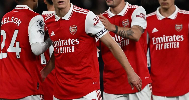 TEKS: Para pemain Arsenal melakukan selebrasi usai mengalahkan Chelsea di laga Liga Primer Inggris.(Foto/Ist)