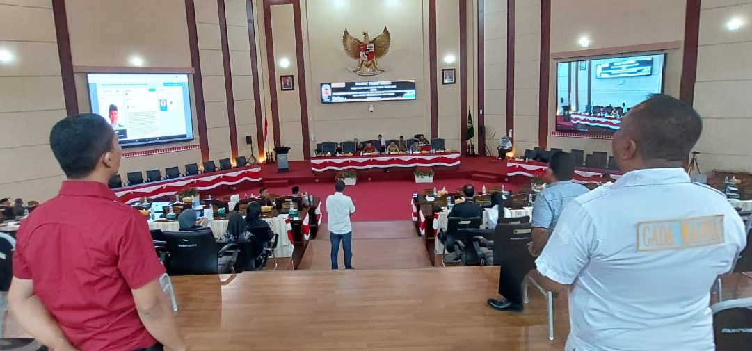 TEKS: Ketua DPRD Medan Hasyim SE saat memimpin sidang paripurna pembukaan masa sidang kedua Tahun 2023 di ruang rapat paripurna.(Foto/informasiterpercaya.com)