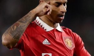 Marcus Rashford cedera dan diragukan bisa main saat Manchester United menjamu Wolverhampton Wanderers (Foto: Getty Images/Soccrates Images)