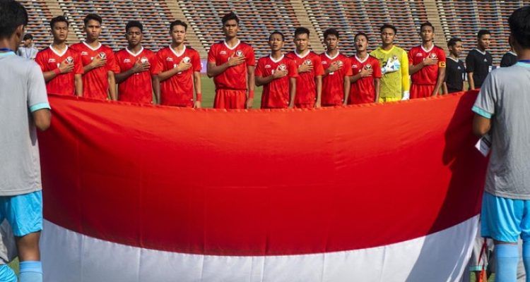 TEKS: Susunan pemain Indonesia vs Myanmar dalam lanjutan SEA Games 2023 sudah dirilis. Indra Sjafri melakukan beberapa perubahan, Muhammad Ferrari dan Fajar Fathur Rahman starter.(Ist)