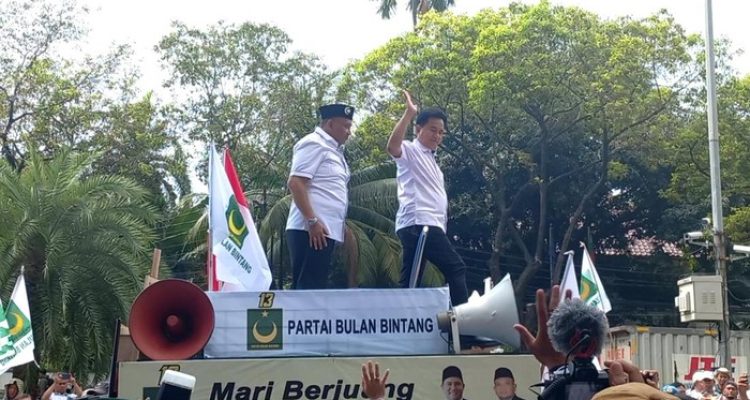 TEKS: Partai Bulan Bintang (PBB) mendaftarkan bakal calon legislatif (bacaleg) Pemilu 2024 ke KPU RI. Pendaftaran bakal caleg PBB ke KPU dipimpin Ketum PBB Yusril Ihza Mahendra.(Foto:Ist)