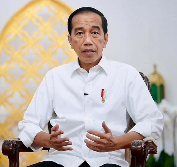 Presiden Joko Widodo (Jokowi) mengatakan urusan pengawas proyek IKN Nusantara yang dari warga negara asing atau bule sudah dibahas dalam rapat pemerintah. Jokowi ingin kualitas pembangunan IKN terjaga.