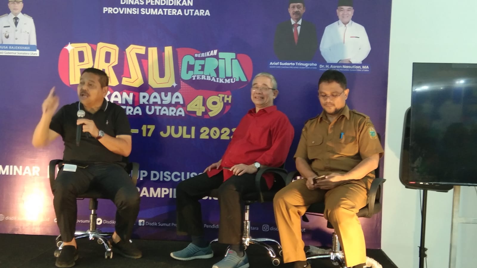 Mantan senator asal Sumatera Utara (Sumut) Parlindungan Purba mengajak para pengelola dan pendidik di Sekolah Menengah Kejuruan (SMK) di Sumut menerapkan program kewirausahaan di sekolahnya.(Foto:www.informasiterpercaya.com)