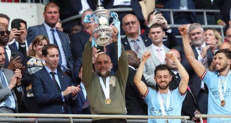 Manchester City sukses menjuarai Piala FA 2022/2023. Citizens tinggal selangkah lagi menuju predikat Treble Winners.(Foto:Dok)