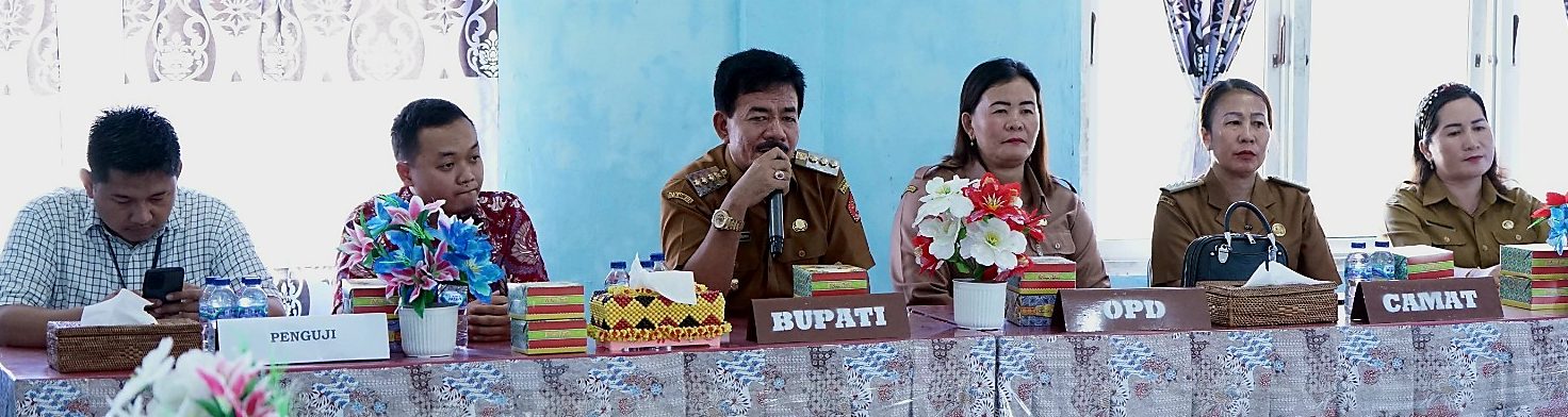 Bupati Nias Barat Khenoki Waruwu, membuka secara resmi pelaksanaan seleksi Calon Taruna/Taruni Kelautan dan Perikanan, yang dilaksanakan di Aula Kantor Camat Sirombu, Selasa (20/6/2023) yang diikuti sebanyak 35 orang Calon Taruna/Taruni yang telah lulus seleksi administrasi se-Kepulauan Nias.(Foto:www.informasiterpercaya.com)