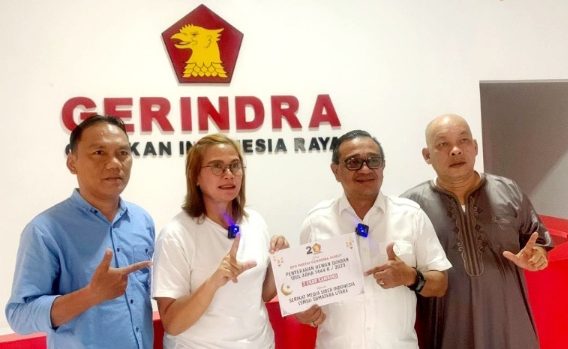 Ketua Partai Gerindra Provinsi Sumatera Utara (Sumut), H Gus Irawan Pasaribu, melalui Bendahara Merry Amelia Prasetio, menyerahkan 2 ekor kambing kurban kepada pengurus Serikat Media Siber Indonesia (SMSI) Sumut dan diterima langsung oleh Ketua SMSI Sumut Erris J Napitupulu.(Foto:www.informasiterpercaya.com)