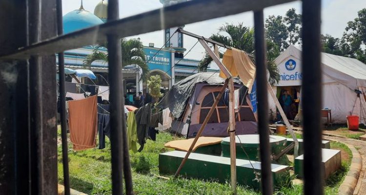 WARGA binaan Lapas Kelas II B Cianjur, Jawa Barat, hingga saat ini masih tinggal di tenda pascagempa bermagnitudo 5,6 pada November 2022.(Foto:Dok)