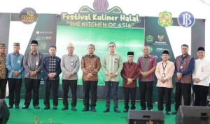 BI Gelar FESYAR Sumatera 2023 Upayakan Pertumbuhan Ekonomi Syariah.(Foto:www.informasiterpercaya.com) BI Gelar FESYAR Sumatera 2023 Upayakan Pertumbuhan Ekonomi Syariah.(Foto:www.informasiterpercaya.com)