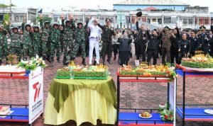 Foto bersama Bupati Kasmarni, Wabup H Bagus Santoso bersama Forkopimda dan tamu undangan lainnya.(Foto:www.informasiterpercaya.com)