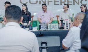 Pemko Medan berusaha memberikan kemudahan dalam segala bentuk pengurusan izin berusaha bagi para pelaku usaha, termasuk usaha kopi. Salah satu bentuk kemudahan itu dengan menghadirkan layanan perizinan secara online.(Foto:www.informasiterpercaya.com) Pemko Medan berusaha memberikan kemudahan dalam segala bentuk pengurusan izin berusaha bagi para pelaku usaha, termasuk usaha kopi. Salah satu bentuk kemudahan itu dengan menghadirkan layanan perizinan secara online.(Foto:www.informasiterpercaya.com)