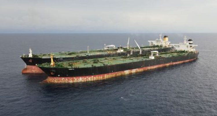 Diduga Bawa Minyak Mentah Ilegal, RI Sita Kapal Tanker Iran.(Foto:www.informasiterpercaya.com)