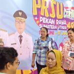 Dinkes Sumut memberikan pelayanan kesehatan gratis kepada pengunjung PRSU ke-49 di Komplek PRSU, Jalan Gatot Subroto Medan.(Foto:www.informasiterpercaya.com)