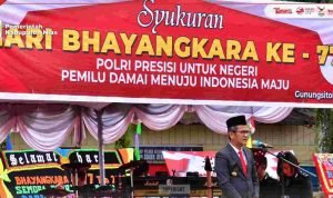 Bupati Nias, Ya'atulo Gulo, SE SH MSi hadiri perayaan Hari Bhayangkara ke-77 bertempat di Halaman Polres Nias. Dalam hal ini, Kapolres Nias AKBP Luthfi, SIK bertindak sebagai Inspektur Upacara, Sabtu (01 Juli 2023).(Foto:www.informasiterpercaya.com)