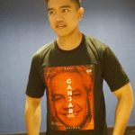 Kaesang Pangarep terlihat mengenakan kaus bergambar wajah Gubernur Jawa Tengah (Jateng) Ganjar Pranowo.(Foto:www.informasiterpercaya.com)