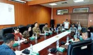 Komisi III DPRD Medan rekomendasikan agar pihak PT Asuransi Prudential Life Insurance segera membayar klaim asuransi kematian terhadap 3 ahli waris. Sebab, ke 3 nama tertanggung dianggap sudah memenuhi syarat dengan bukti memiliki Polis.(Foto:www.informasiterpercaya.com)