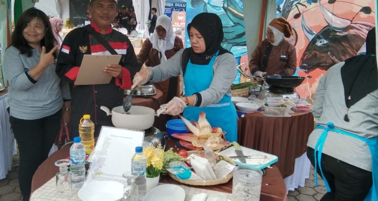 Pekan Raya Sumatera Utara (PRSU), Sabtu (1/7/2023) menggelar Cooking Competition berupa hidangan pokok berbahan dasar jantung pisang.(Foto:www.informasiterpercaya.com)