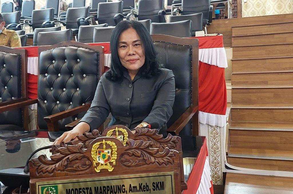 Anggota DPRD Medan Modesta Marpaung SKM