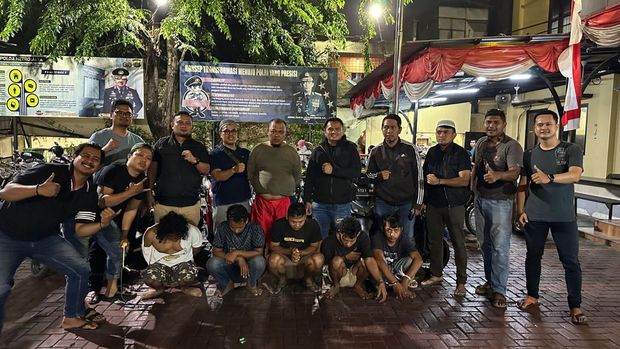 Si Kentung bercelana merah ditangkap atas penadahan belasan motor di Lampung (dok. istimewa)