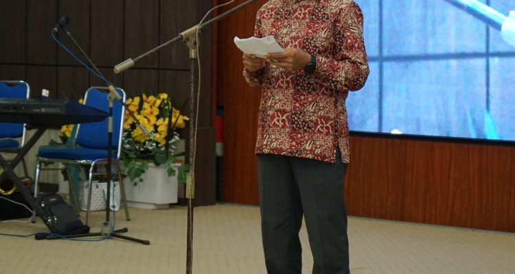 Bupati Asahan H Surya saat menyampaikan kata sambutan dalam acara malam ramah tamah dan resepsi HUT RI ke-78.(Foto:www.informasiterpercaya.com)