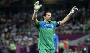 Gianluigi Buffon kembali ke Timnas Italia setelah menyatakan pensiun sebagai pemain.(Foto:www.informasiterpercaya.com)