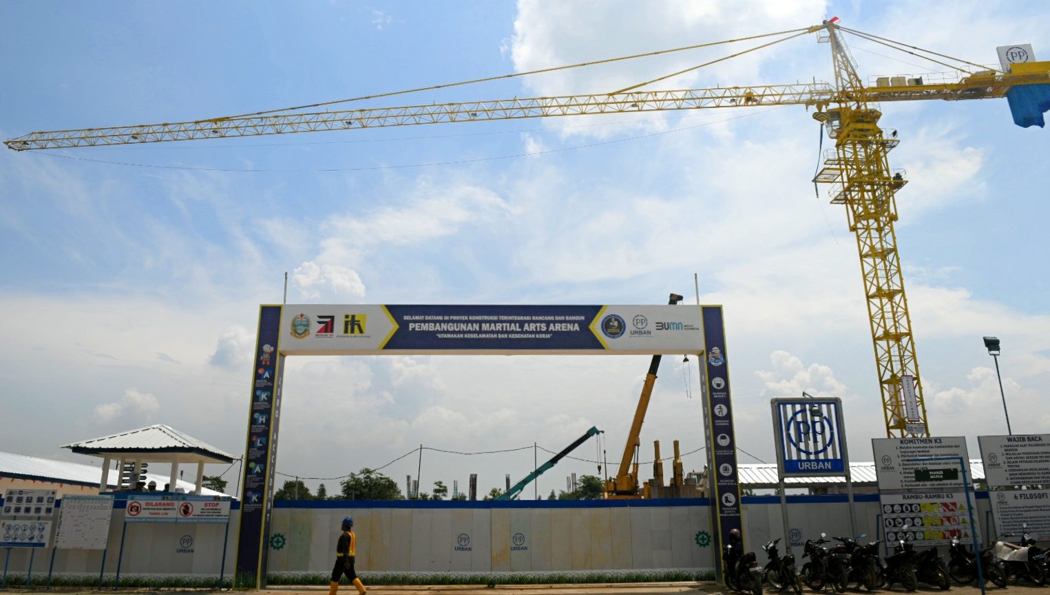 PON XXI 2024 Aceh-Sumut rencananya akan digelar awal September 2024. Sumut kebagian 34 Cabor dan upacara penutupan PON 2024 yang akan dilangsungkan di Stadion Utama Sport Centre Sumut.(Foto:informasiterpercaya.com)