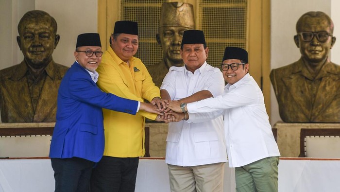 PAN dan Golkar akhirnya melabuhkan dukungan kepada Ketum Gerindra Prabowo Subianto sebagai capres sehingga membuat Koalisi Kebangkitan Indonesia Raya (KKIR) semakin kuat.(Foto:www.informasiterpercaya.com)