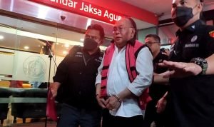 Kejaksaan Agung (Kejagung) menetapkan anggota DPR RI Ismail Thomas sebagai tersangka pemalsuan dokumen izin pertambangan.(Foto:www.informasiterpercaya.com)
