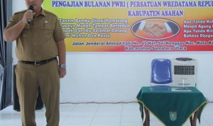Wabup Asahan Ikuti Pengajian Bulanan PWRI Kabupaten Asahan.(Foto:www.informasiterpercaya.com)