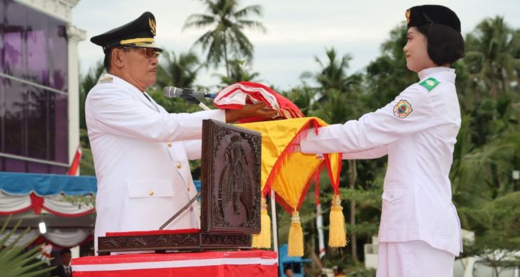 Pemerintah Kabupaten (Pemkab) Nias gelar upacara detik-detik Proklamasi Kemerdekaan Ke-78 Republik Indonesia Tahun di Kabupaten Nias, bertempat di halaman Kantor Bupati Nias Jalan Ir. Soekarno, Hilizoi-Gido, Kabupaten Nias. Kamis (17/08/2023).