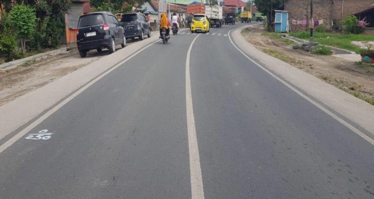 Realisasi pembangunan jalan dan jembatan provinsi untuk kepentingan strategis daerah Provinsi Sumatera Utara (Sumut), yang dikenal sebagai proyek tahun jamak Rp2,7 triliun, sudah mencapai 56,89% posisi 27 Agustus 2023. Dengan posisi ini maka total panjang ruas yang telah ditangani sepanjang 262 kilometer dari total 450 kilometer se-Sumut.(Foto:www.informasiterpercaya.com)