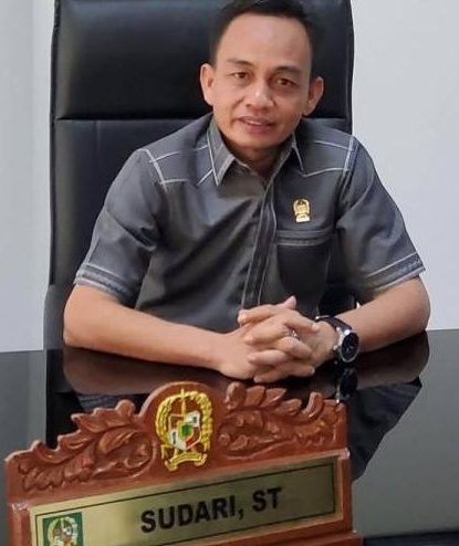 Ketua Komisi II DPRD Medan, Sudari ST