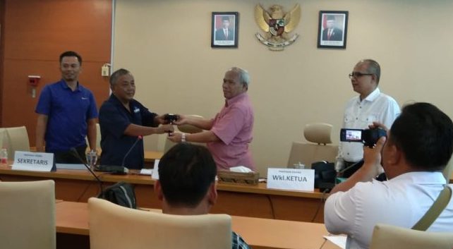 Ariadi wartawan media online inimedan.com terpilih secara aklamasi menjadi Koordinator Wartawan Unit DPRD Provinsi Sumatera Utara periode 2023-2026.(Foto:www.informasiterpercaya.com)