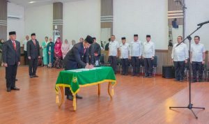 Wali Kota Medan, Bobby Nasution melantik tujuh Pejabat Pimpinan Tinggi Pratama di lingkungan Pemko Medan, Rabu (6/9).(Foto:www.informasiterpercaya.com)