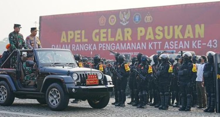 Panglima TNI dan Kapolri memimpin Apel Gelar Pengamanan KTT ASEAN (Foto: Istimewa)