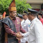 Wali Kota Medan Bobby Nasution melantik 111 Pejabat Administrasi di lingkungan Pemko, Jumat (8/9) di halaman tengah kantor wali kota.(Foto:www.informasiterpercaya.com)