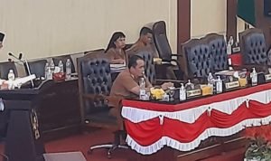 Juru bicara Fraksi Partai Demokrat DPRD Medan Parlindungan Sipahutar SH, MH dalam pendapat fraksinya terhadap rancangan peraturan daerah (Ranperda) tentang Perubahan Anggaran Pendapatan dan Belanja Daerah (P-APBD) Kota Medan tahun anggaran (TA) 2023 dalam sidang paripurna di gedung dewan Jalan Kapten Maulana Lubis Medan.(Dok) Juru bicara Fraksi Partai Demokrat DPRD Medan Parlindungan Sipahutar SH, MH dalam pendapat fraksinya terhadap rancangan peraturan daerah (Ranperda) tentang Perubahan Anggaran Pendapatan dan Belanja Daerah (P-APBD) Kota Medan tahun anggaran (TA) 2023 dalam sidang paripurna di gedung dewan Jalan Kapten Maulana Lubis Medan.(Dok)