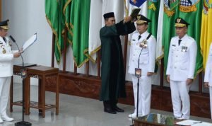 Mendagri Tito Karnavian melantik Penjabat (Pj) Gubernur Provinsi Sumatera Utara (Sumut) Hassanudin di Aula Sasana Bhakti Praja lantai 3 Gedung C Lantor Kementerian Dalam Negeri Jalan Medan Merdeka Utara Jakarta Pusat. Selasa (5/9).(Dok)