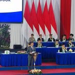 Presiden Joko Widodo (Jokowi) bicara soal pesatnya kemajuan teknologi. Jokowi meminta masyarakat Indonesia tidak alergi dan takut dengan teknologi Artificial Intelligence (AI) atau kecerdasan buatan.(Dok)