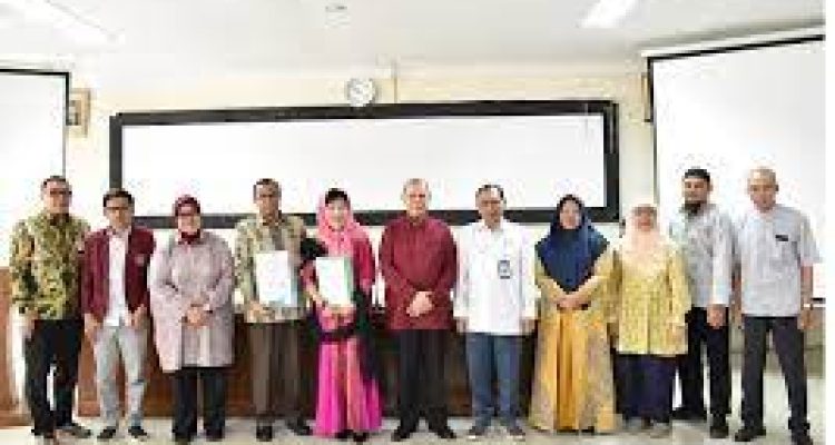 Universitas Islam Sumatera Utara (UISU) kembali menerima salinan SK Pengangkatan 2 (dua) Guru Besar 1 (satu) Lektro Kepala dari Kepala LLDIKTI Wilayah I Sumut Prof. Drs. Saiful Anwar Matondang MA. PhD, Jumat (15/9).