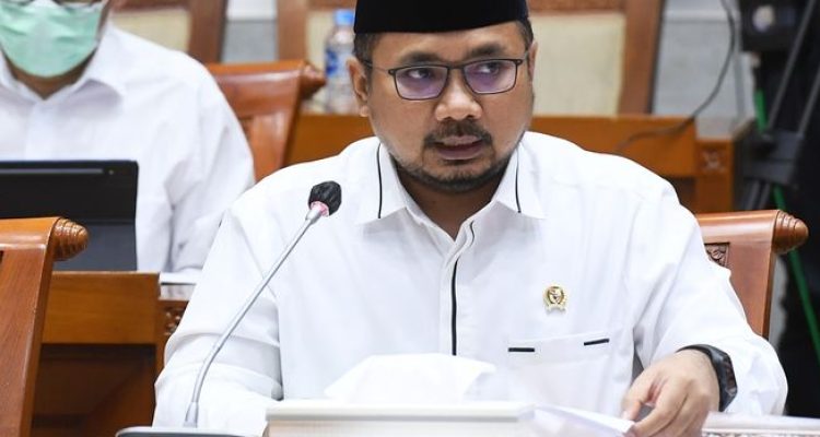 Menteri Agama atau Menag Yaqut Cholil Qoumas merespons Waketum PKB Jazilul Fawaid yang mengancam mendisiplinkan dirinya usai menyebut ada figur capres yang punya rekam jejak melakukan politisasi agama saat pemilu. Yaqut mengaku tak masalah dengan pendisiplinan tersebut. (Dok)