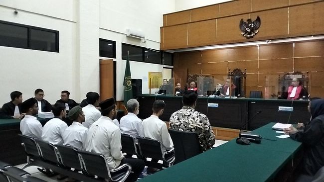 Delapan WN Iran penyelundup sabu seberat 319 kg ke Indonesia divonis mati oleh pengadilan Serang