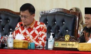 Ketua DPRD Medan Hasyim SE saat memimpin sidang pertama tahun 2024 di ruang rapat utama paripurna.