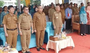 Bupati Asahan Surya, membuka Lomba Cipta Menu Beragam, Bergizi, Seimbang dan Aman (B2SA) Berbasis Sumber Daya Lokal Kabupaten Asahan, di Halaman Kantor Dinas Ketahanan Pangan (Ketapang) Kabupaten Asahan, Selasa (10/09/2024).