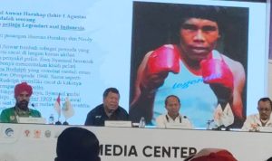 Petinju legendaris Syamsul Anwar Harahap berbagi sepenggal kisah mengenai perjalanan hidupnya menjadi seorang petinju profesional.