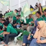 Dukung Tim Voli, Suporter Ini Datang Langsung Dari Jatim ke Sumut