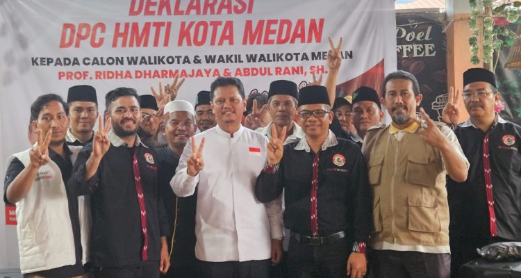 Diabadikan bersama usai deklarasi dukungan paslon no.2 untuk Wali Kota Medan