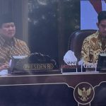 Presiden Prabowo Subianto menggelar sidang kabinet perdana di Istana, Jakarta Pusat, hari ini. Baca artikel detiknews, "Sidang Kabinet Perdana, Prabowo Minta Menteri Cepat Atur Administrasi-Tim" selengkapnya https://news.detik.com/berita/d-7602691/sidang-kabinet-perdana-prabowo-minta-menteri-cepat-atur-administrasi-tim. Presiden Prabowo Subianto menggelar sidang kabinet perdana di Istana, Jakarta Pusat, hari ini.(Dok)