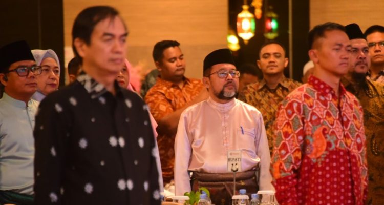 Bupati Bengkalis Kasmarni diwakili Staf Ahli Bidang Ekonomi, Keuangan dan Pembangunan H. Bustami HY menghadiri majelis sambutan Hari Kebangsaan Malaysia ke-67 dan sambutan Hari Malaysia Tahun 2024. (Dok)