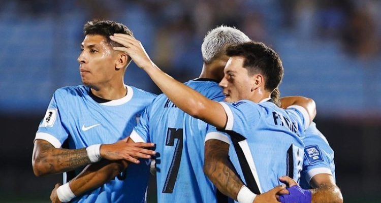 Uruguay mengalahkan Kolombia 3-2 di Kualifikasi Piala Dunia 2026 Zona Conmebol. (Foto: Ernesto Ryan/Getty Images)