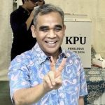 Ketua MPR Ahmad Muzani Pose 2 Jari